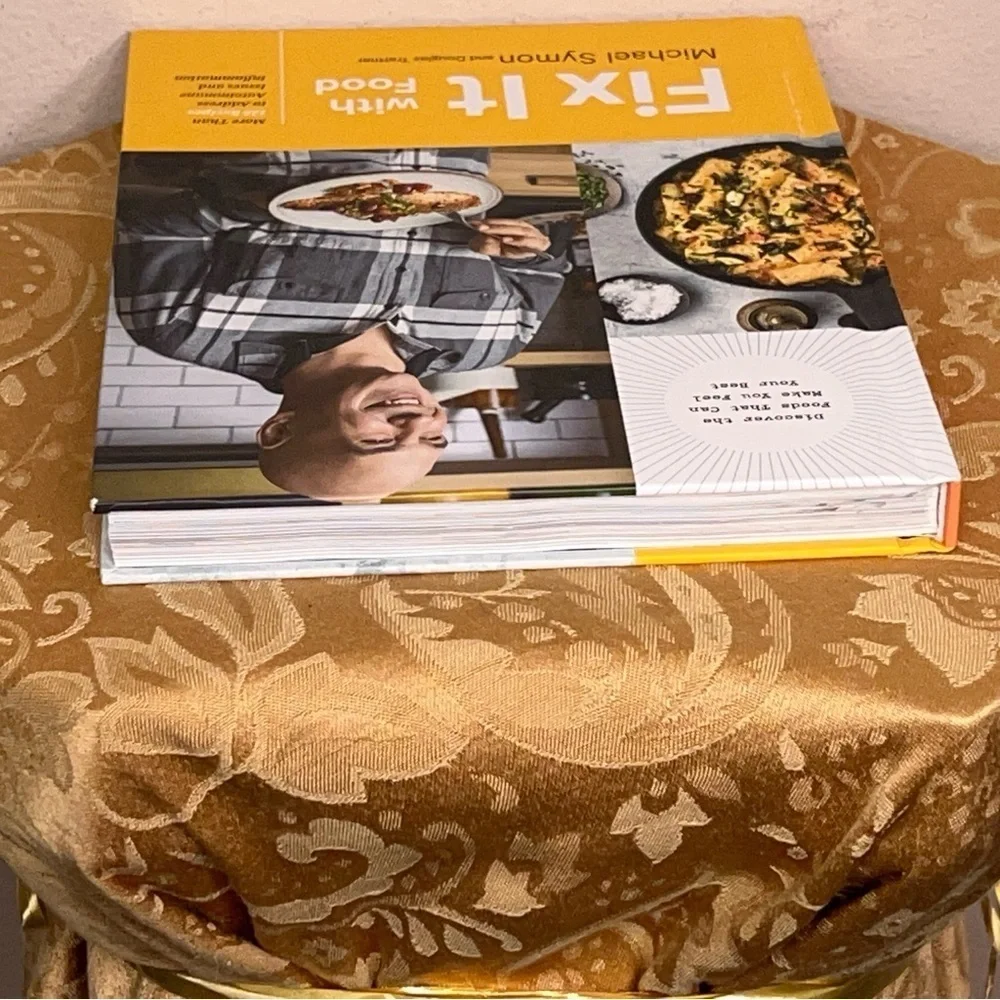 Fix It with Food : More Than 125 Recipes to Address Autoimmune Issues Cookbook